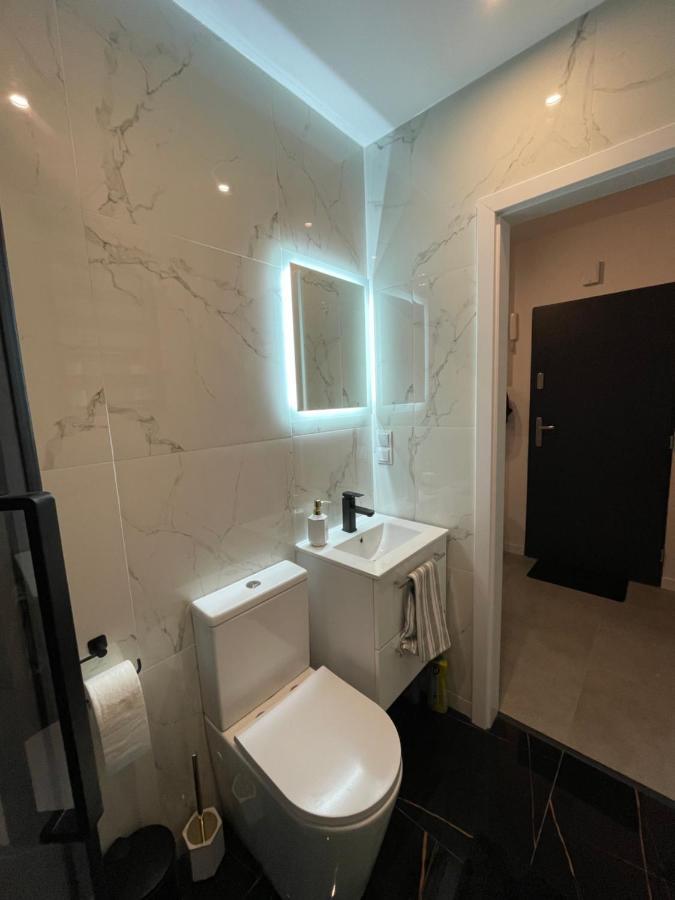 Katowice Apartament Spodek Modrzewiowa 24 Daire Dış mekan fotoğraf